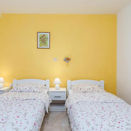 Holiday home Gorgeous In With House Sea View *