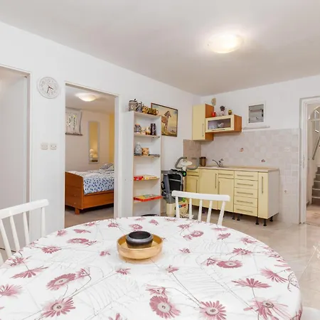 Gorgeous In With House Sea View *