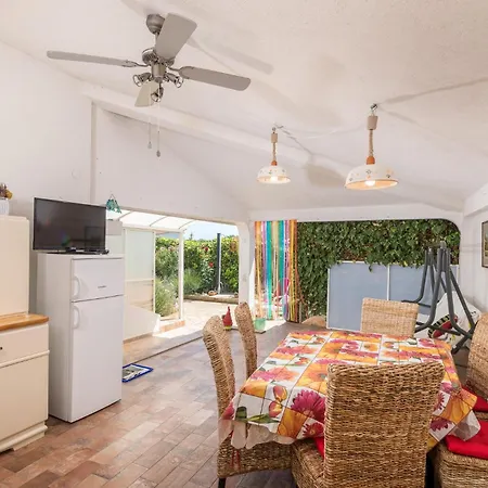 Gorgeous In With House Sea View