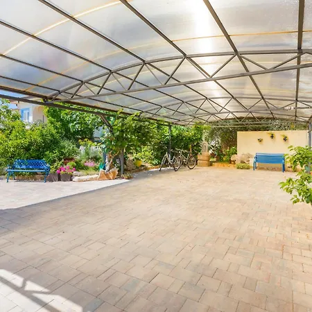 Holiday home Gorgeous In With House Sea View