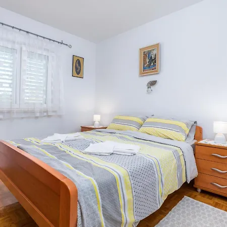 Holiday home Gorgeous In With House Sea View *