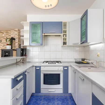 Gorgeous In With House Sea View Holiday home *