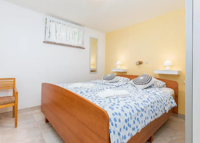 Hébergement de vacances Four-bedroom In